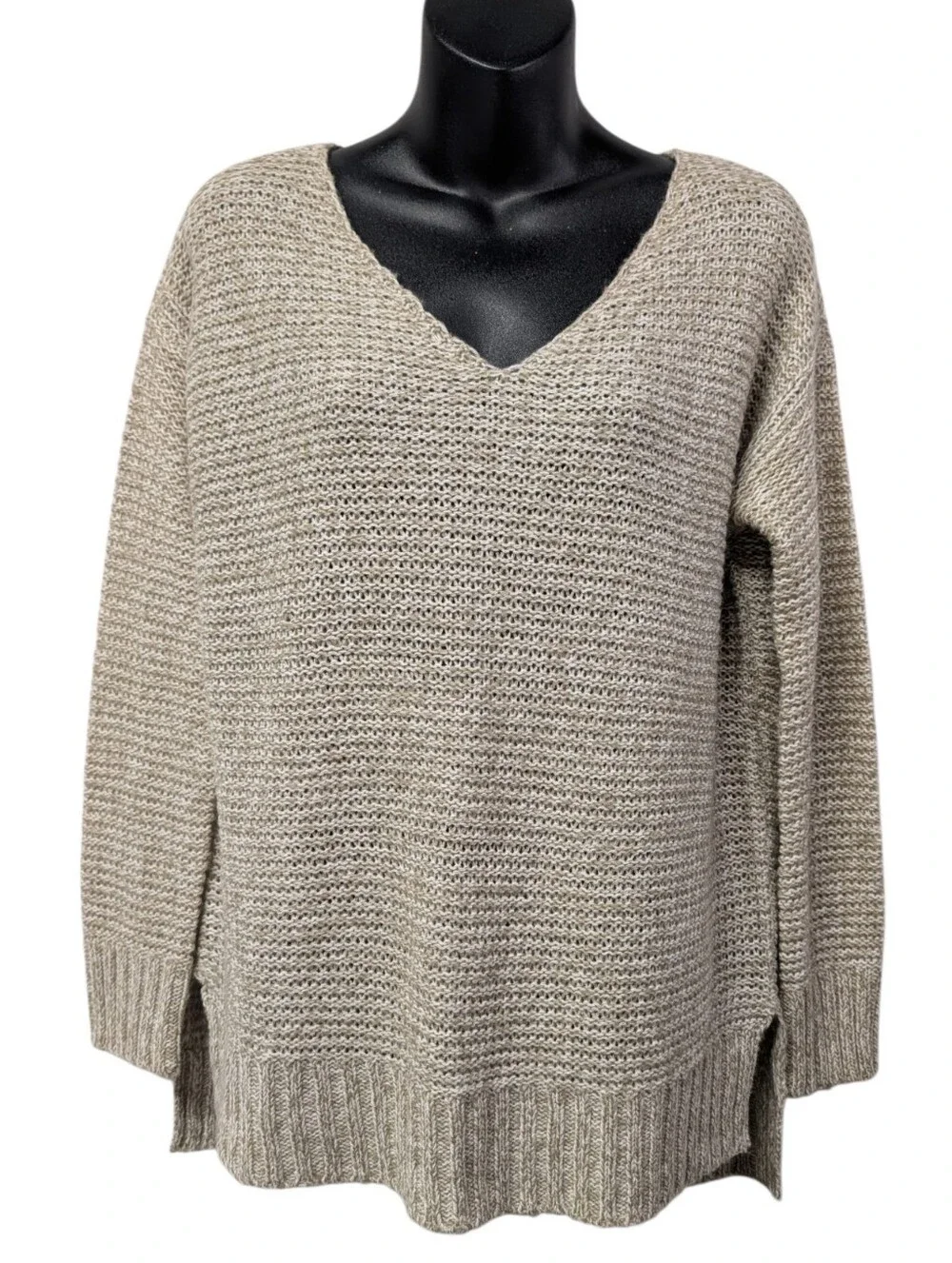 RD Style Womens Beige Knit V-Neck Pullover Sweater Long Sleeve Side Slits Sz S